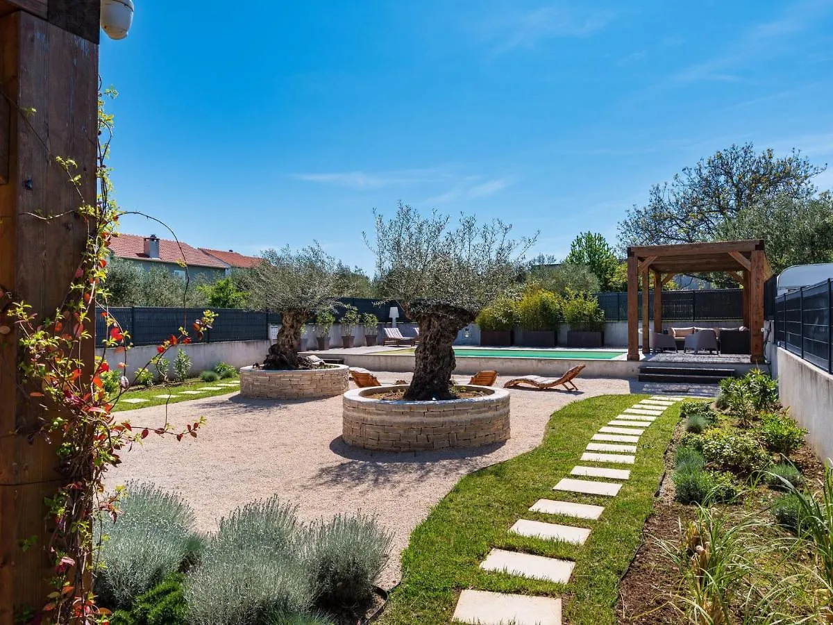 Villa In Bibinje With Private Pool And Garden