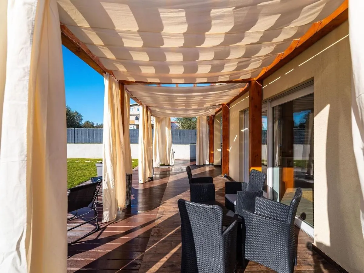 Villa In Bibinje With Private Pool And Garden