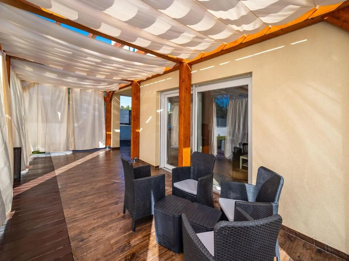 Villa In Bibinje With Private Pool And Garden
